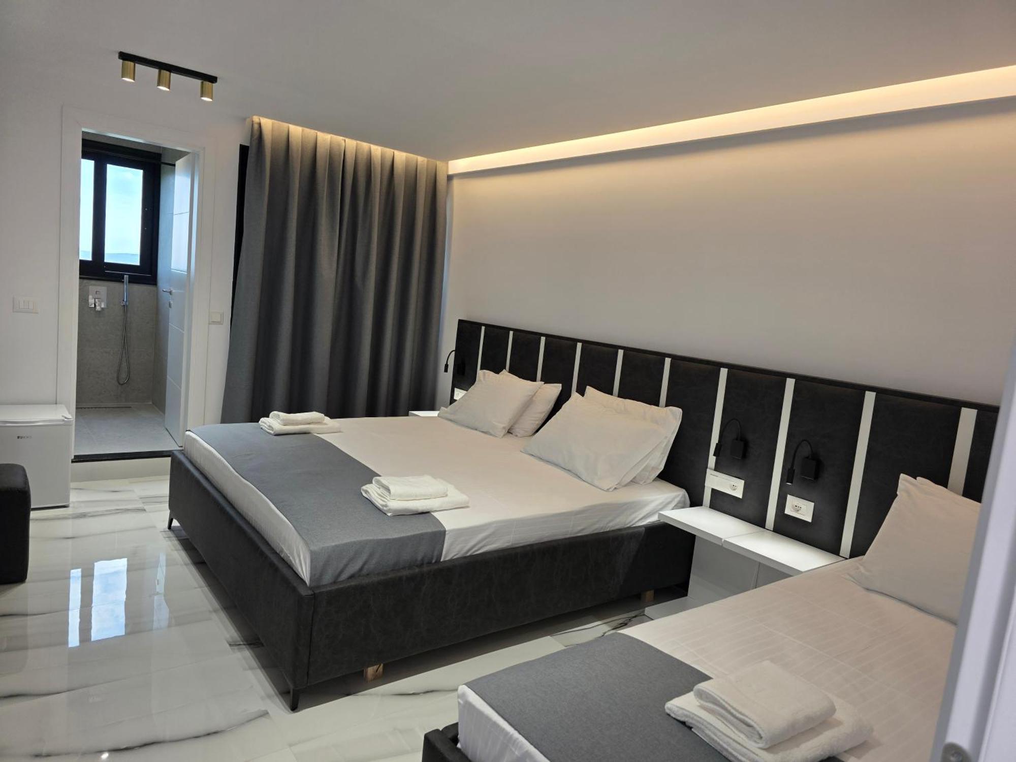 Hotel Wait 'N Sea Himarë Exterior foto